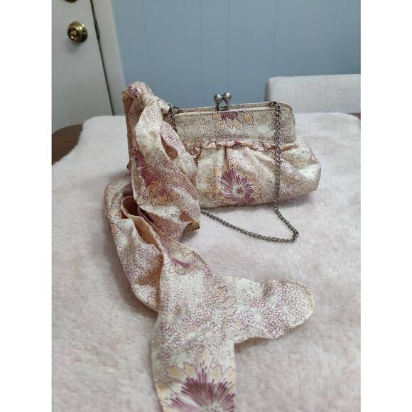 GAP Fabric Mini Clutch - Picture 1 of 6